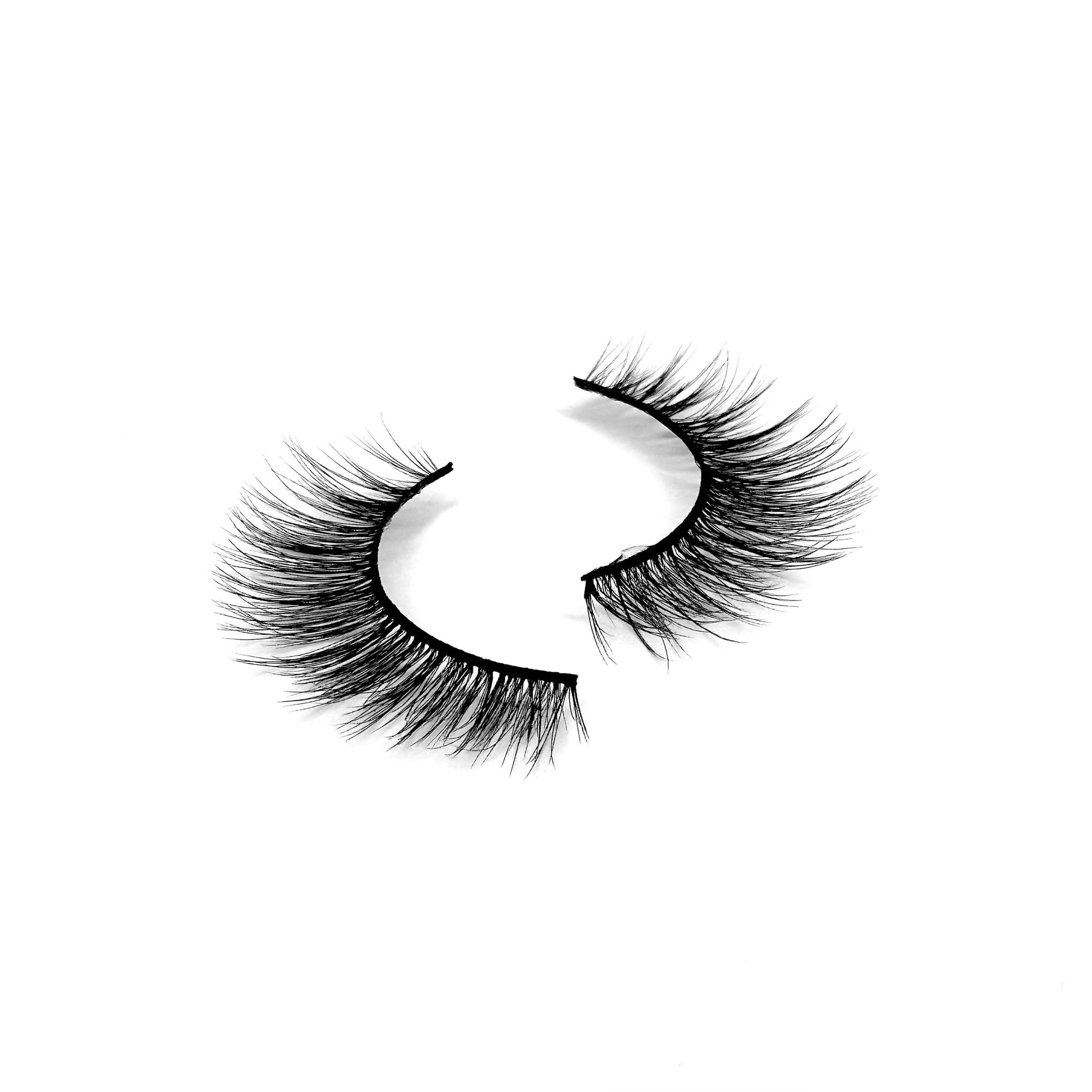 premium lashes by Samahmbeauty